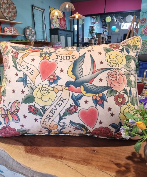 כרית אהבת אמת