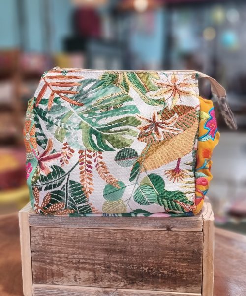 תיק איפור טרופי