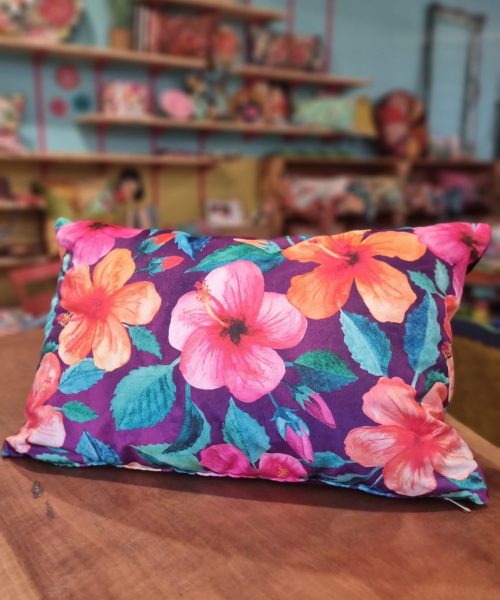 כרית נוי היביסקוס סגול