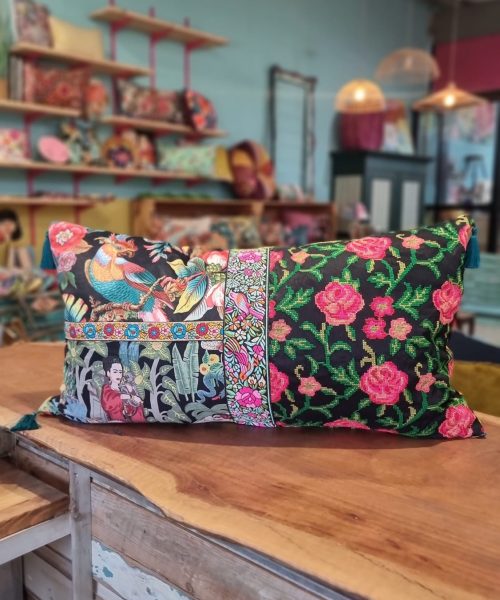 כרית נוי פרידה קאלו