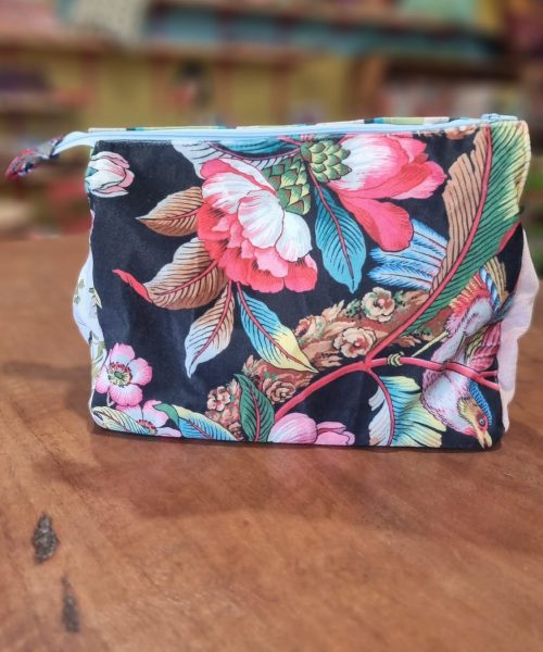 תיק איפור טרופי שחור