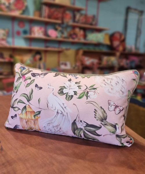 כרית נוי טווס לבן