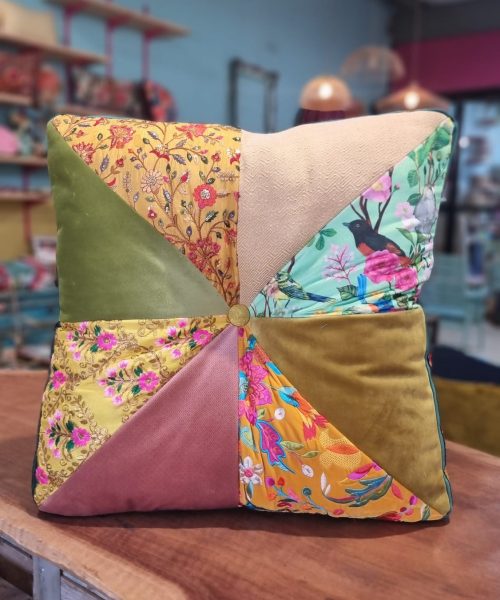 כרית רצפה בוהו צהוב