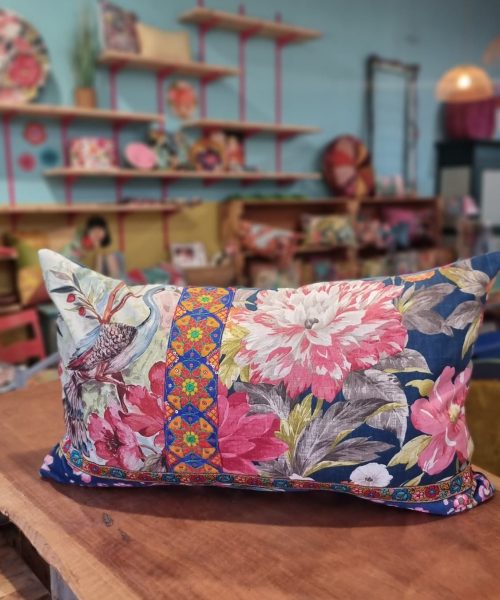 כרית נוי הטווס הכחול